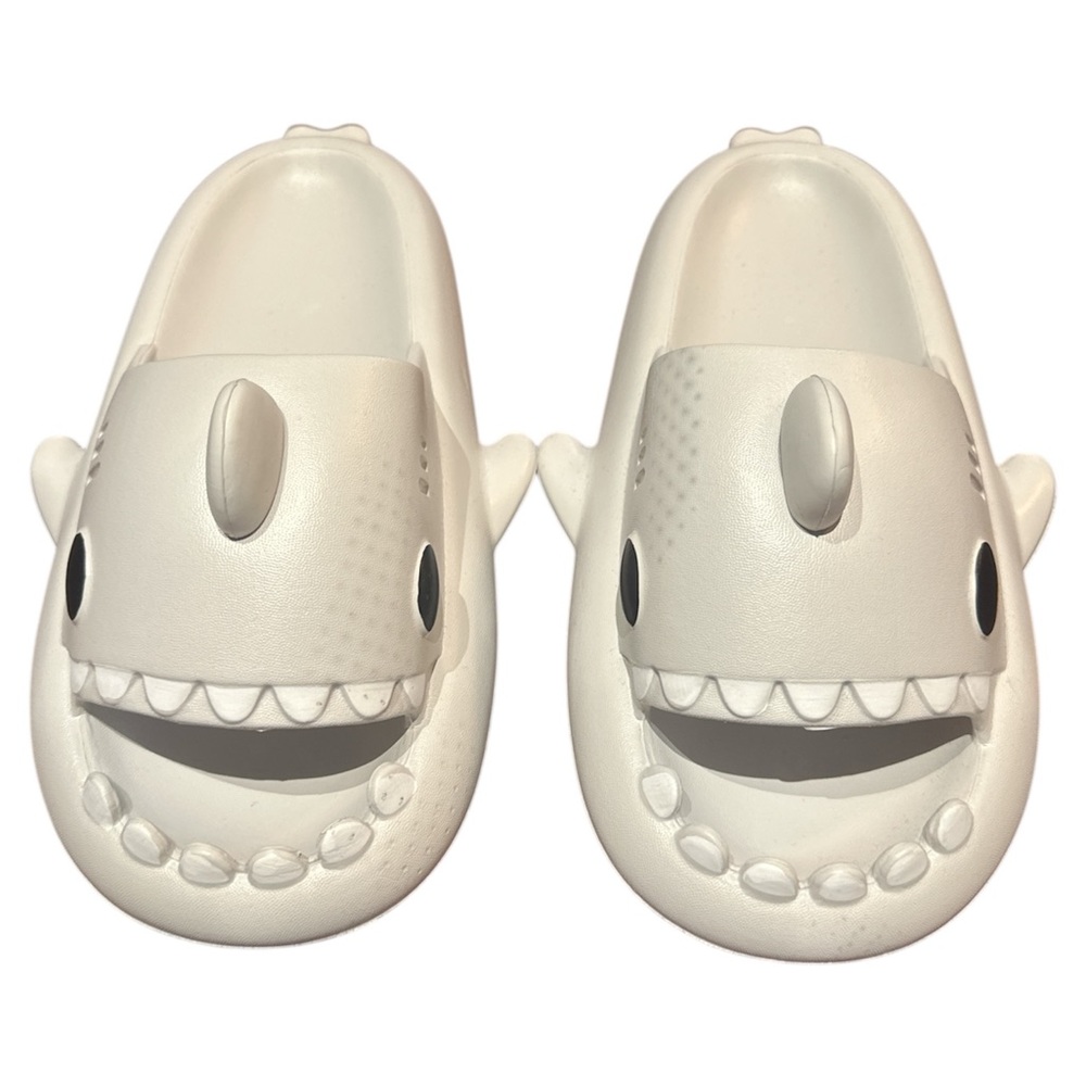 White Shark-Themed slides size 7